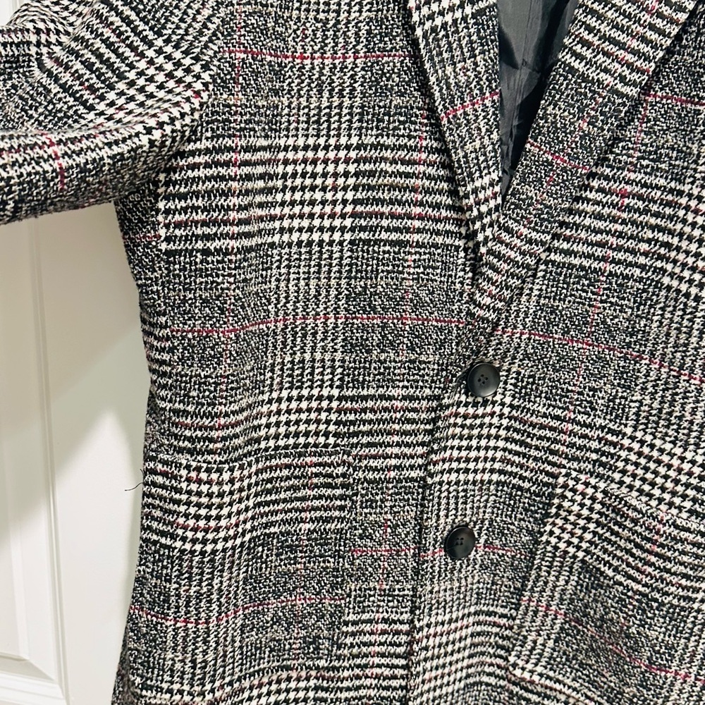 Unisex Houndstooth Pattern Black and White. - Picture 3 of 13